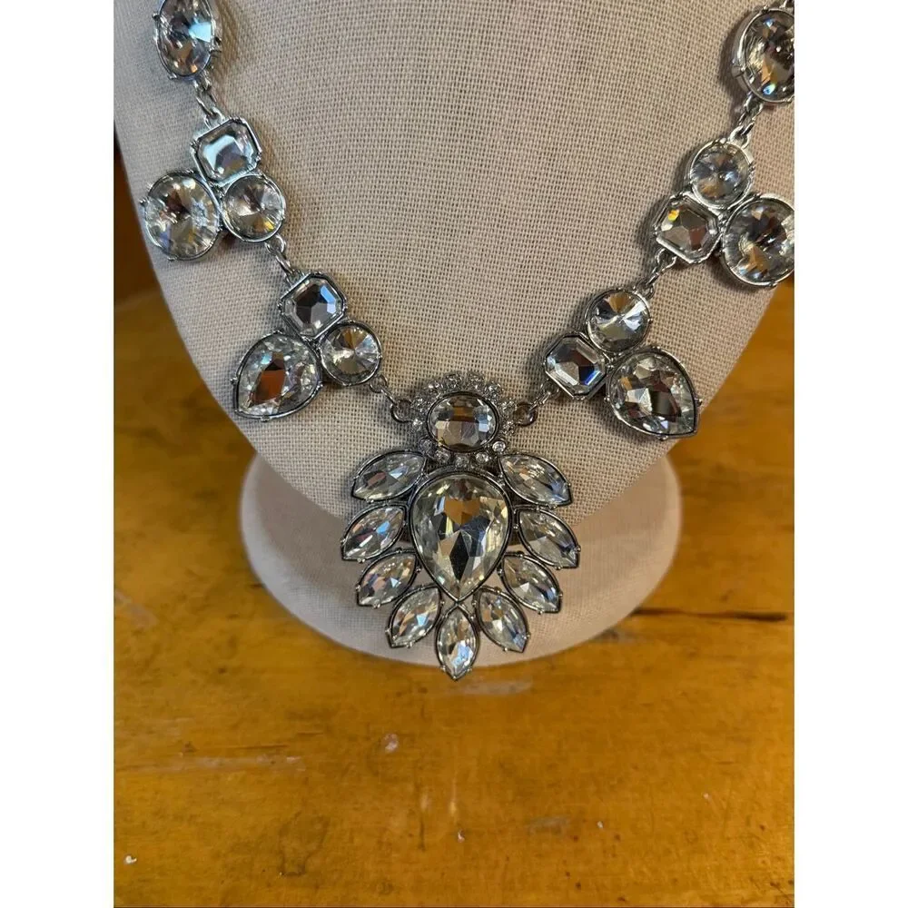Nordstrom Jeweled Chunky Statement Necklace (7467)